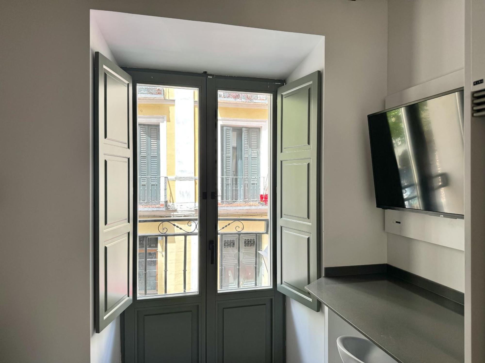 Cavabajasuites 2 Madrid Bagian luar foto